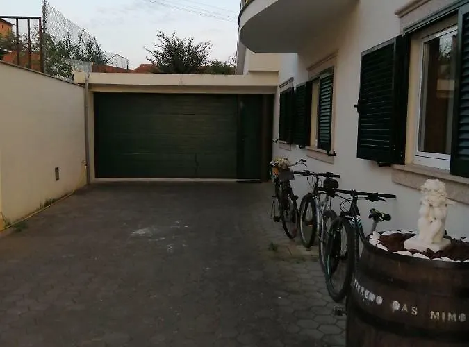 Terreno Mimosas Pansiyon *